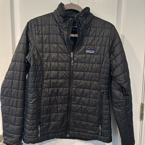 Patagonia Black Quilted light weight Puffer Jacket.